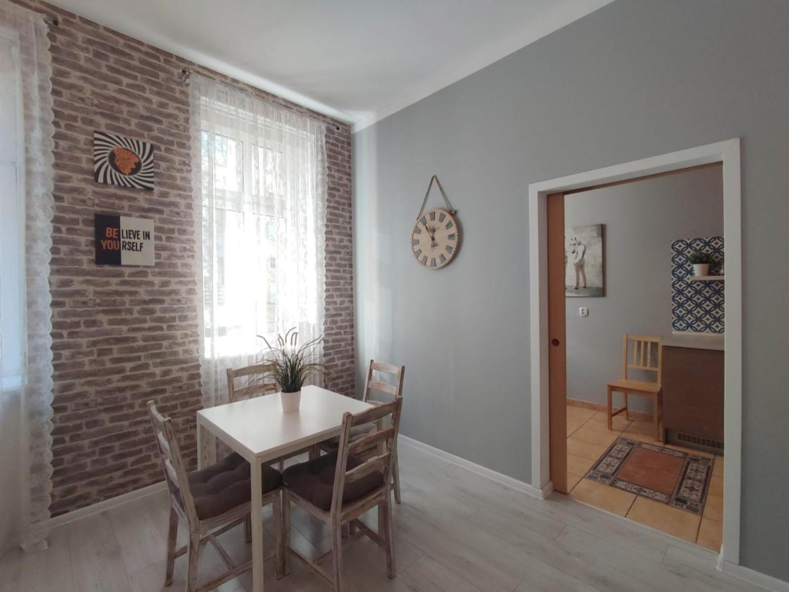Kghn Apartments Tkacka ชเตชชิน ภายนอก รูปภาพ